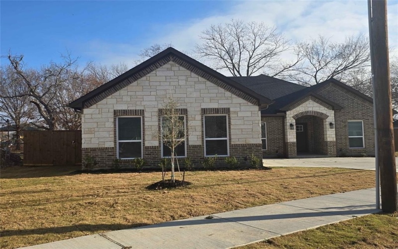 205 Perry Avenue, Waxahachie, TX 75165, 4 Bedrooms Bedrooms, ,2 BathroomsBathrooms,Residential,For Sale,205 Perry Avenue,20800211