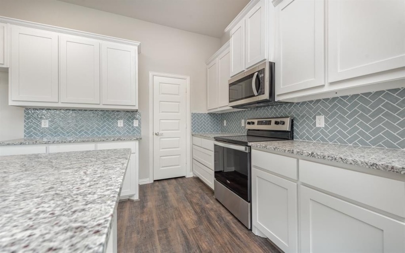 213 Giddings Trail, Forney, TX 75126, 5 Bedrooms Bedrooms, ,3 BathroomsBathrooms,Residential,For Sale,213 Giddings Trail,20800311