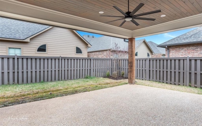 457 Stacey Lane, Bossier City, LA 71111, 3 Bedrooms Bedrooms, ,2 BathroomsBathrooms,Residential,For Sale,457 Stacey Lane,20800583