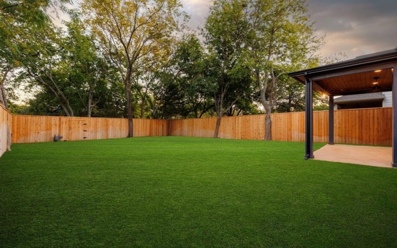 8910 Daytonia Avenue, Dallas, TX 75218, 5 Habitaciones Habitaciones , ,5 BañosBaños,Residential,En Venta,8910 Daytonia Avenue,20800859