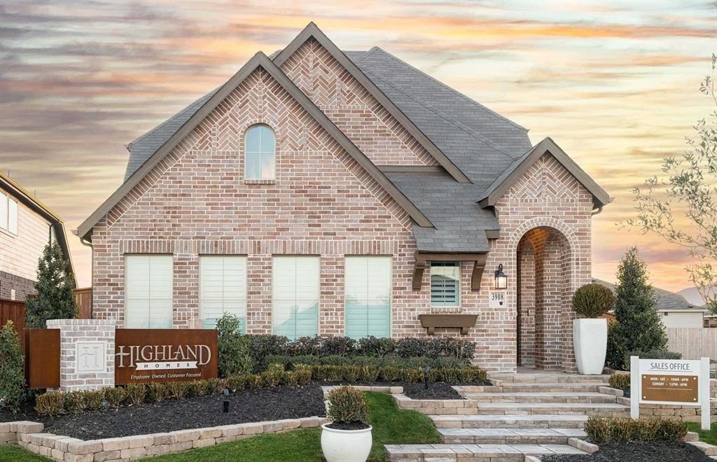 3908 Hometown Boulevard, Heartland, TX 75126, 4 Bedrooms Bedrooms, ,2 BathroomsBathrooms,Residential,For Sale,3908 Hometown Boulevard,20804397