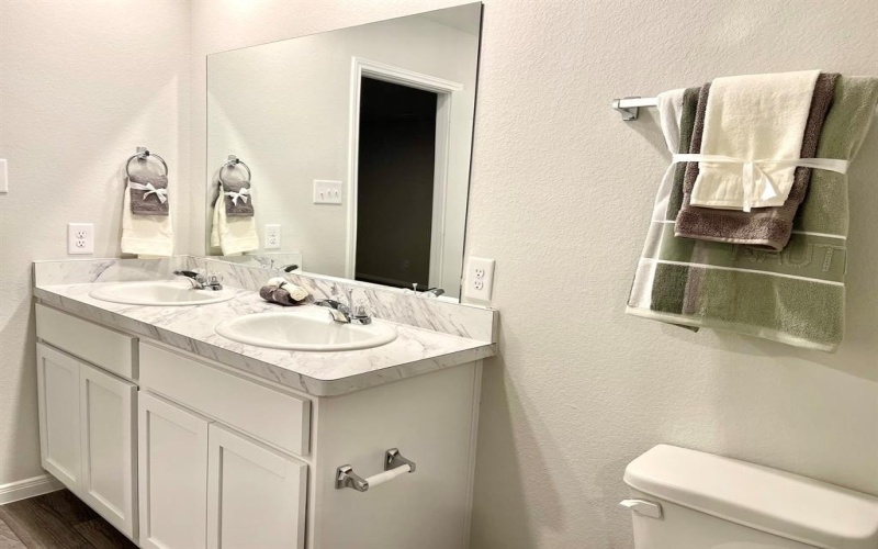 2907 Autumnwood Way, Abilene, TX 79602, 6 Bedrooms Bedrooms, ,5 BathroomsBathrooms,Residential,For Sale,2907 Autumnwood Way,20804575
