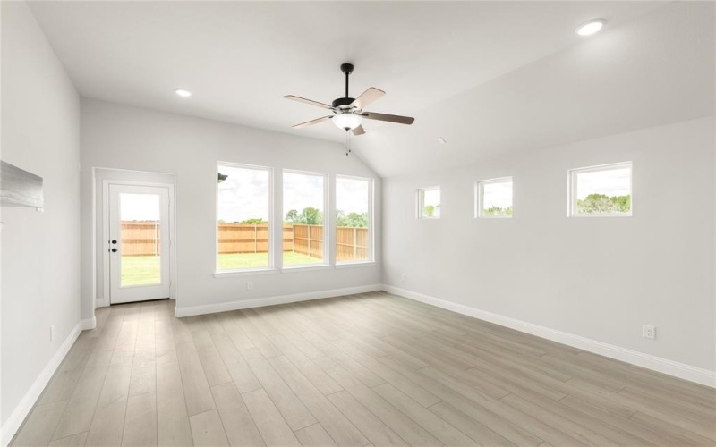 3829 Walnut Creek Drive, Crandall, TX 75114, 4 Bedrooms Bedrooms, ,3 BathroomsBathrooms,Residential,For Sale,3829 Walnut Creek Drive,20804601