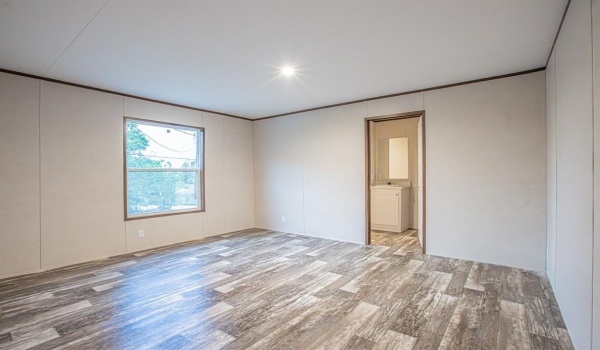512 Beverly Road, Azle, TX 76020, 3 Bedrooms Bedrooms, ,2 BathroomsBathrooms,Residential,For Sale,512 Beverly Road,20804652