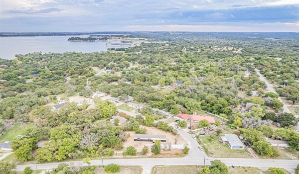 512 Beverly Road, Azle, TX 76020, 3 Bedrooms Bedrooms, ,2 BathroomsBathrooms,Residential,For Sale,512 Beverly Road,20804652