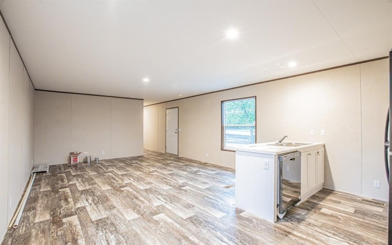 512 Beverly Road, Azle, TX 76020, 3 Bedrooms Bedrooms, ,2 BathroomsBathrooms,Residential,For Sale,512 Beverly Road,20804652
