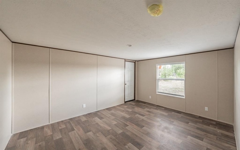 10 Southwest Court, Mineral Wells, TX 76067, 5 Habitaciones Habitaciones , ,3 BañosBaños,Residential,En Venta,10 Southwest Court,20804658