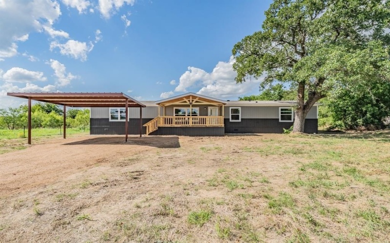 10 Southwest Court, Mineral Wells, TX 76067, 5 Habitaciones Habitaciones , ,3 BañosBaños,Residential,En Venta,10 Southwest Court,20804658