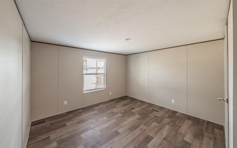 10 Southwest Court, Mineral Wells, TX 76067, 5 Habitaciones Habitaciones , ,3 BañosBaños,Residential,En Venta,10 Southwest Court,20804658
