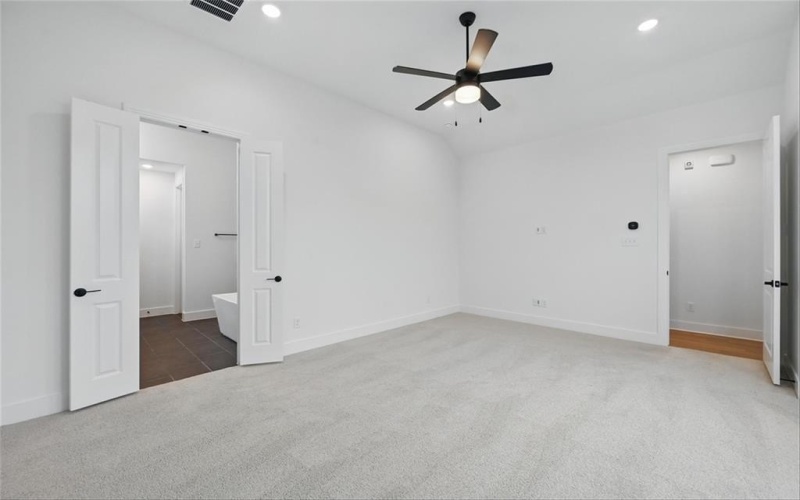557 Lockhart Street, Waxahachie, TX 75165, 4 Bedrooms Bedrooms, ,3 BathroomsBathrooms,Residential,For Sale,557 Lockhart Street,20801401