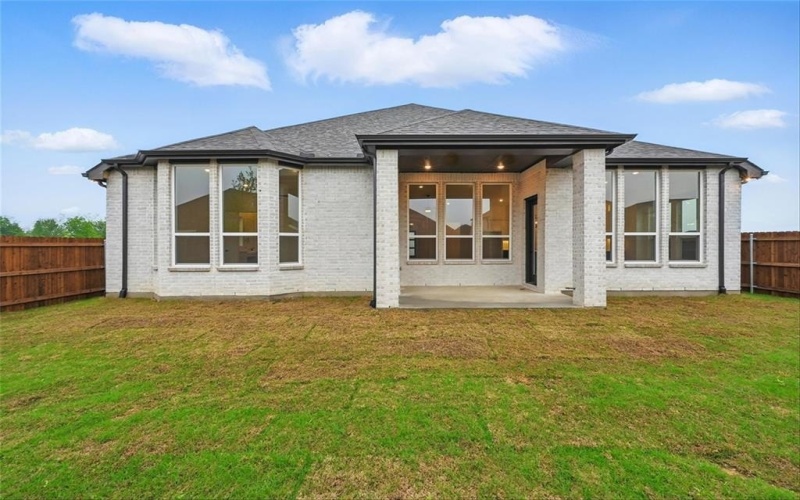 557 Lockhart Street, Waxahachie, TX 75165, 4 Bedrooms Bedrooms, ,3 BathroomsBathrooms,Residential,For Sale,557 Lockhart Street,20801401