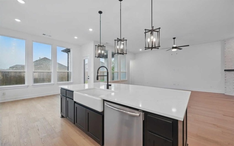 557 Lockhart Street, Waxahachie, TX 75165, 4 Bedrooms Bedrooms, ,3 BathroomsBathrooms,Residential,For Sale,557 Lockhart Street,20801401
