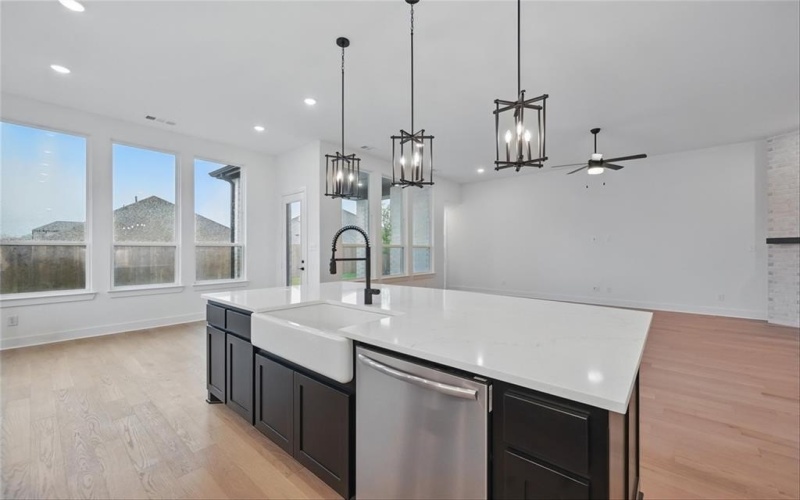 557 Lockhart Street, Waxahachie, TX 75165, 4 Bedrooms Bedrooms, ,3 BathroomsBathrooms,Residential,For Sale,557 Lockhart Street,20801401