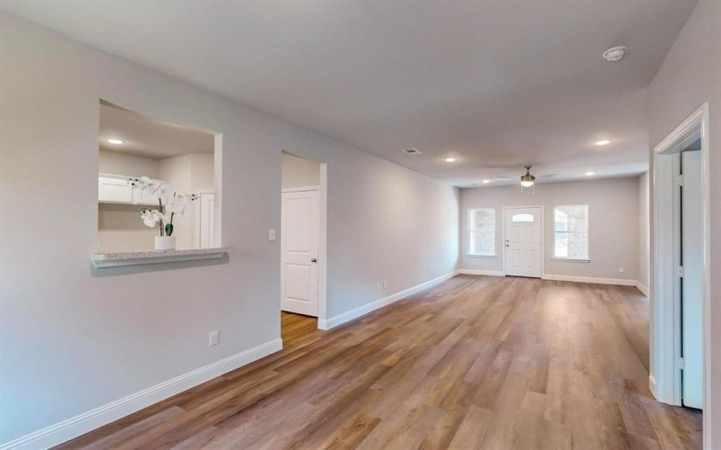 2245 Anderson Street, Dallas, TX 75215, 3 Habitaciones Habitaciones , ,2 BañosBaños,Residential,En Venta,2245 Anderson Street,20804672