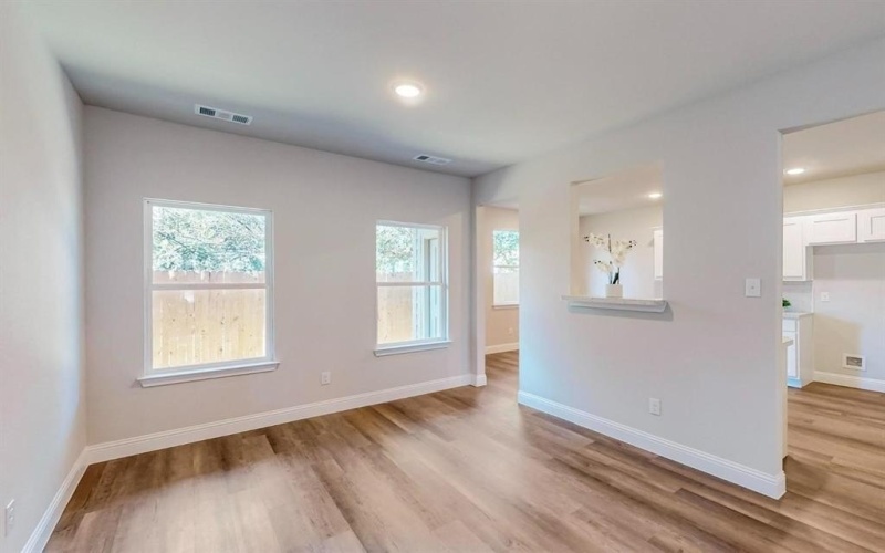 2245 Anderson Street, Dallas, TX 75215, 3 Habitaciones Habitaciones , ,2 BañosBaños,Residential,En Venta,2245 Anderson Street,20804672