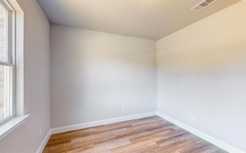 2245 Anderson Street, Dallas, TX 75215, 3 Habitaciones Habitaciones , ,2 BañosBaños,Residential,En Venta,2245 Anderson Street,20804672