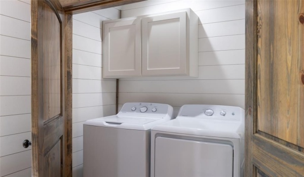 862 Hickory Post Road, Broken Bow, OK 74728, 1 Bedroom Bedrooms, ,1 BathroomBathrooms,Residential,For Sale,862 Hickory Post Road,20801417