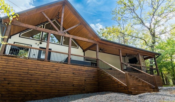 862 Hickory Post Road, Broken Bow, OK 74728, 1 Bedroom Bedrooms, ,1 BathroomBathrooms,Residential,For Sale,862 Hickory Post Road,20801417