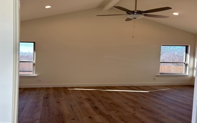 5533 Woodland Hills Drive, Denton, TX 76208, 4 Bedrooms Bedrooms, ,2 BathroomsBathrooms,Residential,For Sale,5533 Woodland Hills Drive,20804766