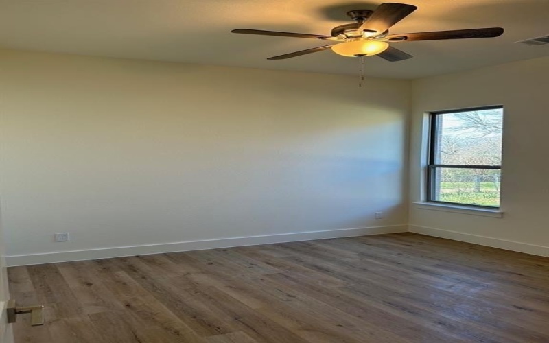 5533 Woodland Hills Drive, Denton, TX 76208, 4 Bedrooms Bedrooms, ,2 BathroomsBathrooms,Residential,For Sale,5533 Woodland Hills Drive,20804766