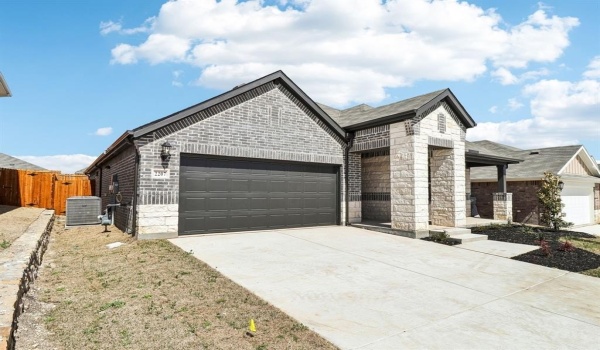 2207 Gustavus Drive, Sherman, TX 75092, 3 Bedrooms Bedrooms, ,2 BathroomsBathrooms,Residential,For Sale,2207 Gustavus Drive,20804819