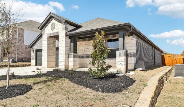 2207 Gustavus Drive, Sherman, TX 75092, 3 Bedrooms Bedrooms, ,2 BathroomsBathrooms,Residential,For Sale,2207 Gustavus Drive,20804819