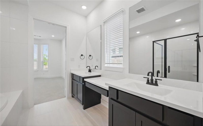 11317 Cider Street, Fort Worth, TX 76052, 4 Bedrooms Bedrooms, ,5 BathroomsBathrooms,Residential,For Sale,11317 Cider Street,20801681