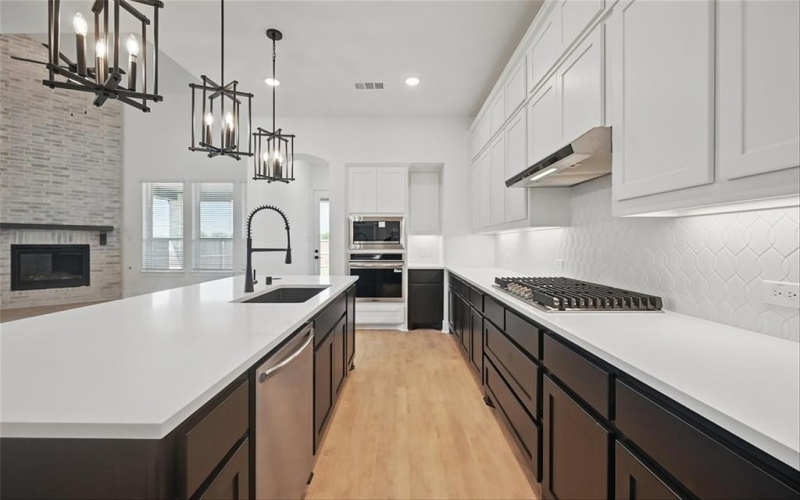 11317 Cider Street, Fort Worth, TX 76052, 4 Bedrooms Bedrooms, ,5 BathroomsBathrooms,Residential,For Sale,11317 Cider Street,20801681