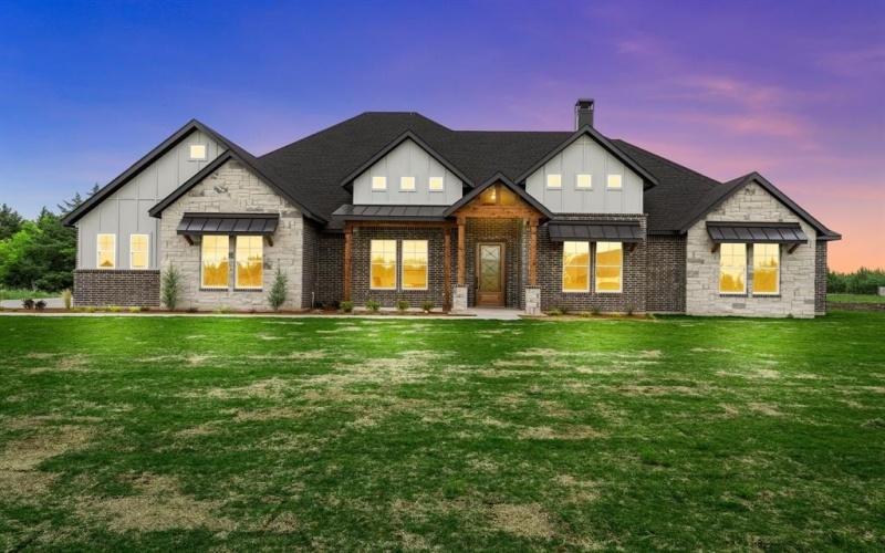 1421 Westgrove Lane, Waxahachie, TX 75165, 4 Bedrooms Bedrooms, ,3 BathroomsBathrooms,Residential,For Sale,1421 Westgrove Lane,20805054
