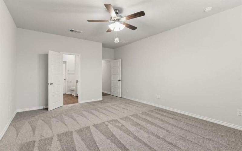 10616 Bleat Street, Fort Worth, TX 76036, 5 Habitaciones Habitaciones , ,2 BañosBaños,Residential,En Venta,10616 Bleat Street,20805194