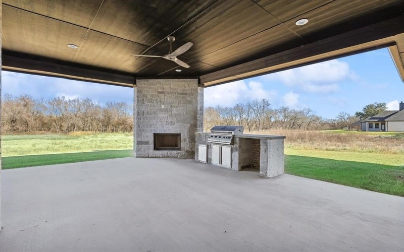 1018 Glenoaks Drive, Weatherford, TX 76088, 4 Bedrooms Bedrooms, ,3 BathroomsBathrooms,Residential,For Sale,1018 Glenoaks Drive,20805572