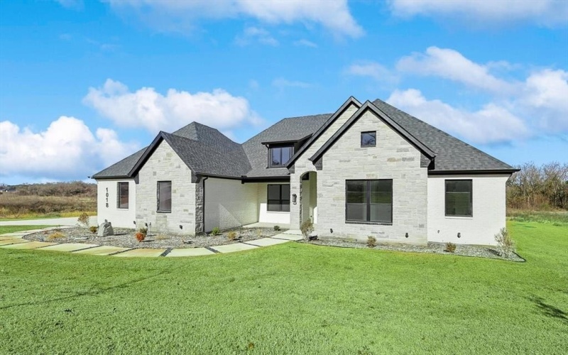 1018 Glenoaks Drive, Weatherford, TX 76088, 4 Bedrooms Bedrooms, ,3 BathroomsBathrooms,Residential,For Sale,1018 Glenoaks Drive,20805572