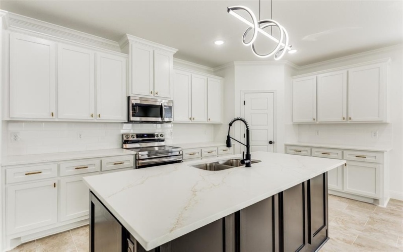 1422 E Magnolia Avenue, Fort Worth, TX 76104, 3 Bedrooms Bedrooms, ,2 BathroomsBathrooms,Residential,For Sale,1422 E Magnolia Avenue,20806907