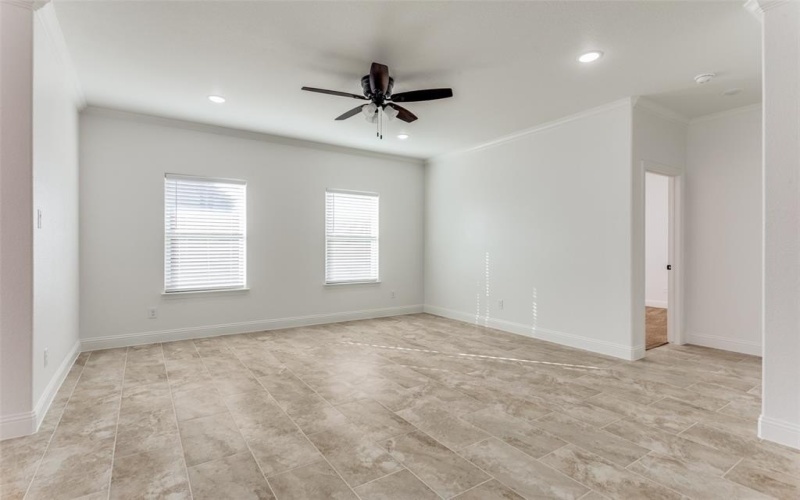 1422 E Magnolia Avenue, Fort Worth, TX 76104, 3 Bedrooms Bedrooms, ,2 BathroomsBathrooms,Residential,For Sale,1422 E Magnolia Avenue,20806907
