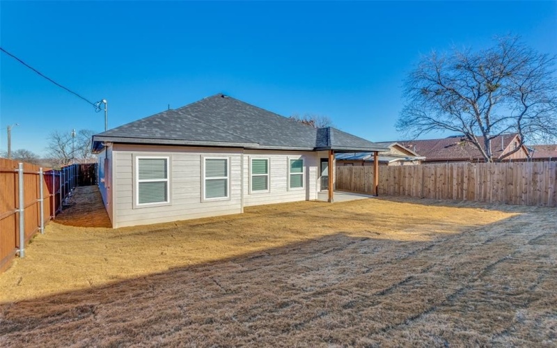 1422 E Magnolia Avenue, Fort Worth, TX 76104, 3 Bedrooms Bedrooms, ,2 BathroomsBathrooms,Residential,For Sale,1422 E Magnolia Avenue,20806907