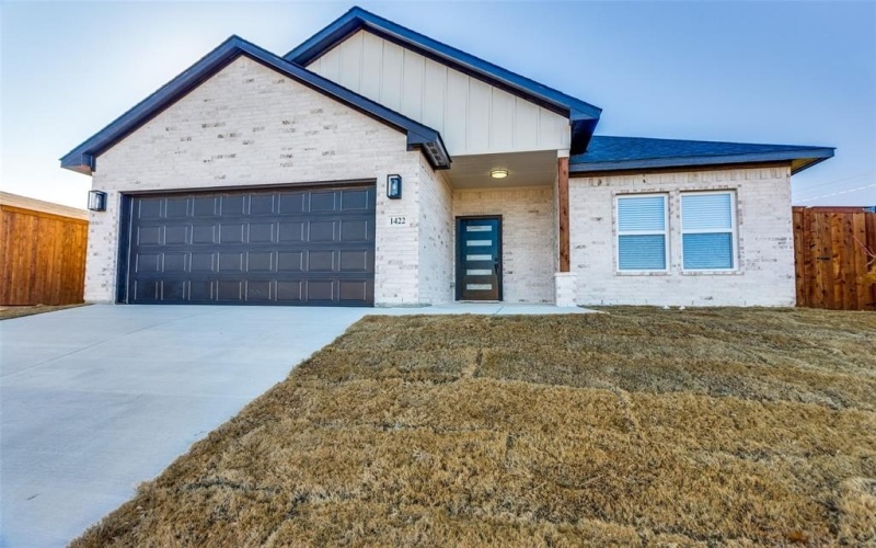 1422 E Magnolia Avenue, Fort Worth, TX 76104, 3 Bedrooms Bedrooms, ,2 BathroomsBathrooms,Residential,For Sale,1422 E Magnolia Avenue,20806907