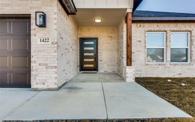 1422 E Magnolia Avenue, Fort Worth, TX 76104, 3 Bedrooms Bedrooms, ,2 BathroomsBathrooms,Residential,For Sale,1422 E Magnolia Avenue,20806907