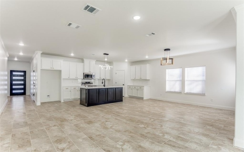 1422 E Magnolia Avenue, Fort Worth, TX 76104, 3 Bedrooms Bedrooms, ,2 BathroomsBathrooms,Residential,For Sale,1422 E Magnolia Avenue,20806907