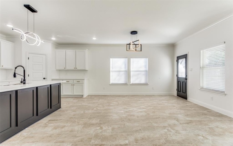1422 E Magnolia Avenue, Fort Worth, TX 76104, 3 Bedrooms Bedrooms, ,2 BathroomsBathrooms,Residential,For Sale,1422 E Magnolia Avenue,20806907
