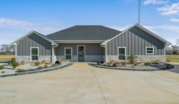18702 State Highway 64, Canton, TX 75103, 3 Bedrooms Bedrooms, ,2 BathroomsBathrooms,Residential,For Sale,18702 State Highway 64,20807165