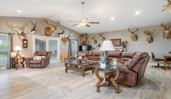 18702 State Highway 64, Canton, TX 75103, 3 Bedrooms Bedrooms, ,2 BathroomsBathrooms,Residential,For Sale,18702 State Highway 64,20807165