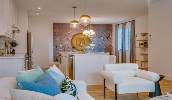 7207 Gaston Avenue #203, Dallas, TX 75214, 2 Bedrooms Bedrooms, ,2 BathroomsBathrooms,Residential,For Sale,7207 Gaston Avenue,20807191