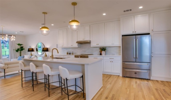 7207 Gaston Avenue #203, Dallas, TX 75214, 2 Bedrooms Bedrooms, ,2 BathroomsBathrooms,Residential,For Sale,7207 Gaston Avenue,20807191