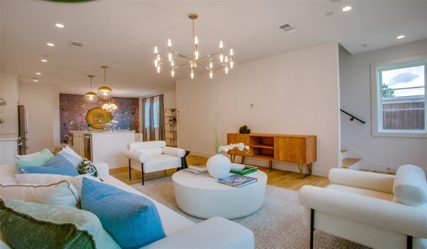 7207 Gaston Avenue #203, Dallas, TX 75214, 2 Bedrooms Bedrooms, ,2 BathroomsBathrooms,Residential,For Sale,7207 Gaston Avenue,20807191