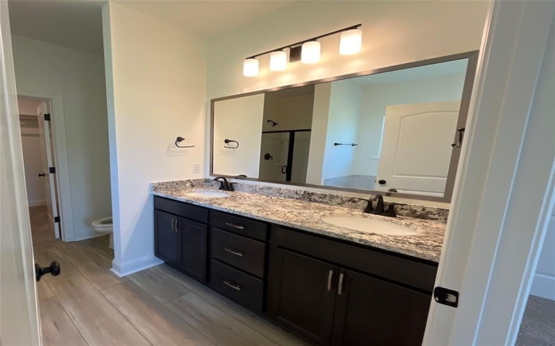 646 HILLTOP Circle, Shreveport, LA 71107, 3 Bedrooms Bedrooms, ,2 BathroomsBathrooms,Residential,For Sale,646 HILLTOP Circle,20807283