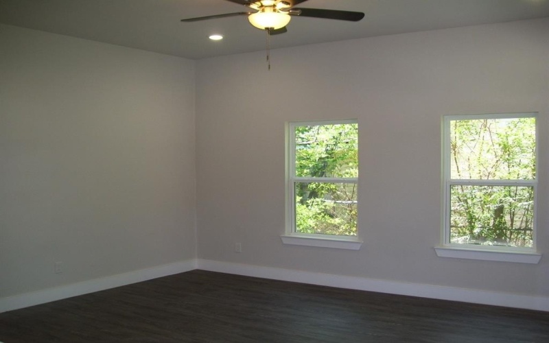 904 W Florence Street, Denison, TX 75020, 3 Bedrooms Bedrooms, ,2 BathroomsBathrooms,Residential Lease,For Rent,904 W Florence Street,20802511