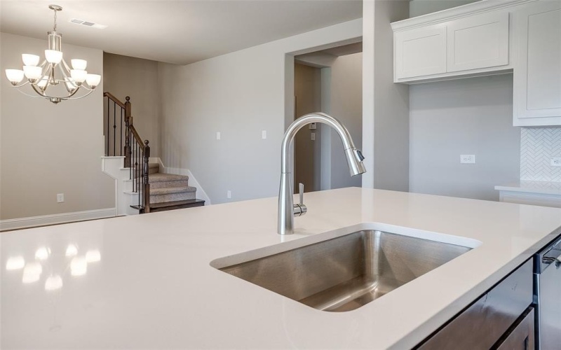 560 Holiday Avenue, Waxahachie, TX 75165, 3 Bedrooms Bedrooms, ,2 BathroomsBathrooms,Residential,For Sale,560 Holiday Avenue,20802539