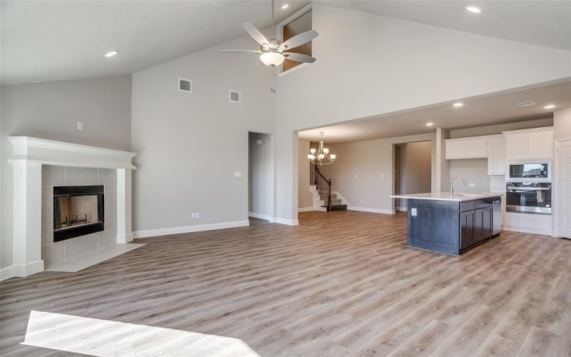 560 Holiday Avenue, Waxahachie, TX 75165, 3 Bedrooms Bedrooms, ,2 BathroomsBathrooms,Residential,For Sale,560 Holiday Avenue,20802539