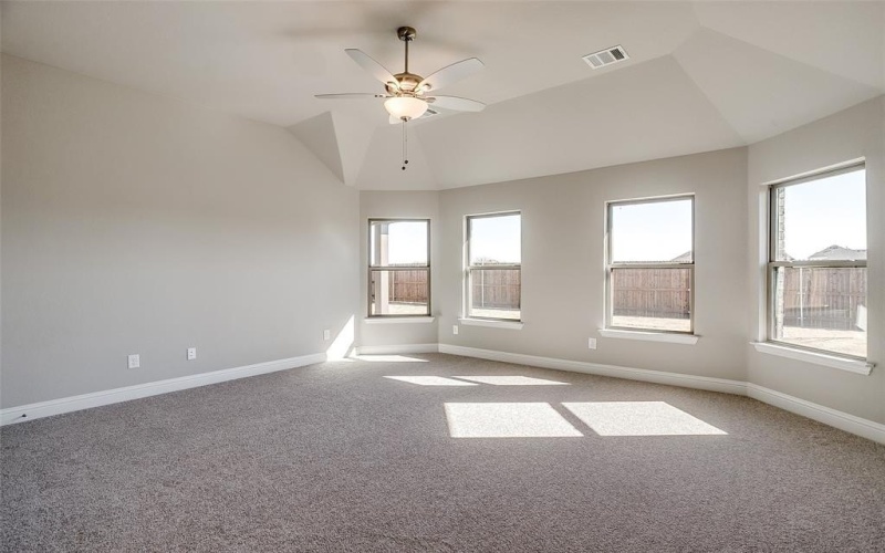 560 Holiday Avenue, Waxahachie, TX 75165, 3 Bedrooms Bedrooms, ,2 BathroomsBathrooms,Residential,For Sale,560 Holiday Avenue,20802539