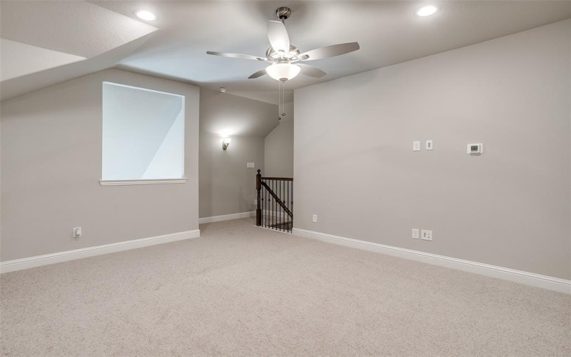 560 Holiday Avenue, Waxahachie, TX 75165, 3 Bedrooms Bedrooms, ,2 BathroomsBathrooms,Residential,For Sale,560 Holiday Avenue,20802539